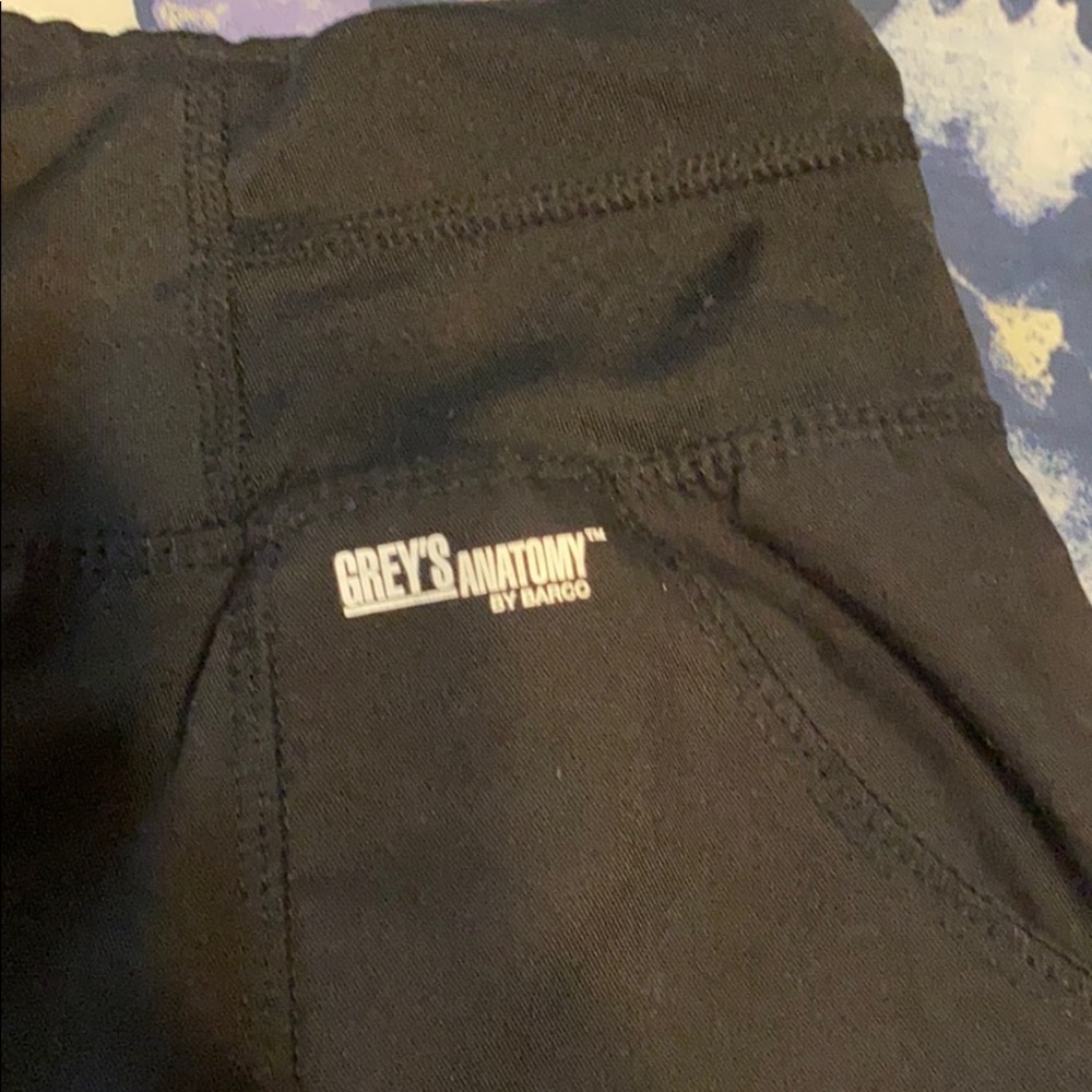 Black Greys Anatomy active scrub pants